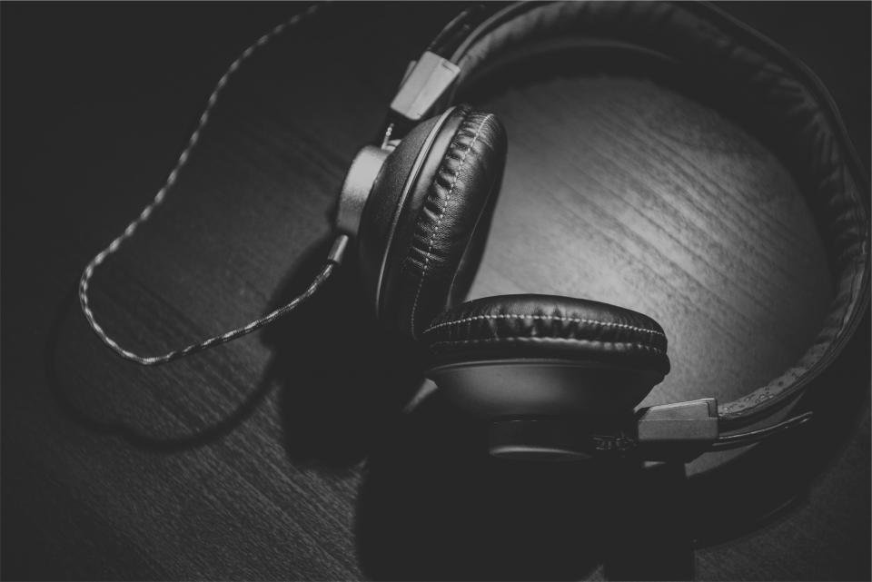 Arceau et charnières pliantes du casque AURA ANC 40